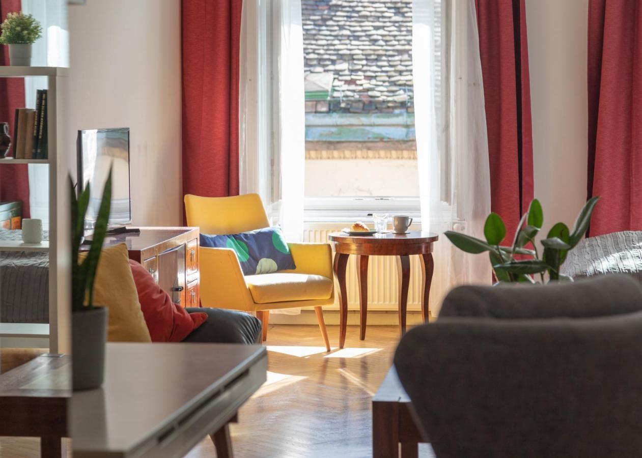 Bright & Spacious Loft With Basilica View Budapest Exteriör bild