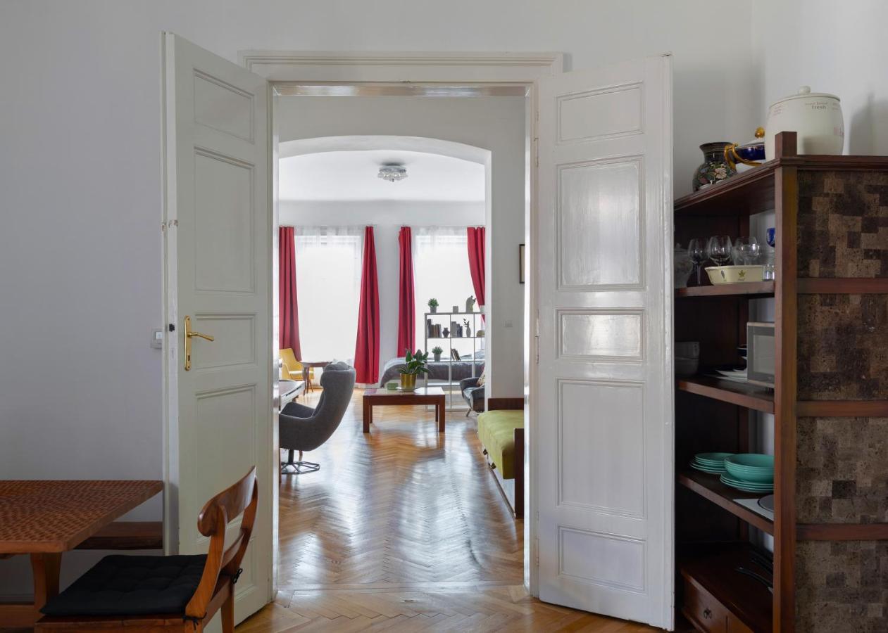 Bright & Spacious Loft With Basilica View Budapest Exteriör bild
