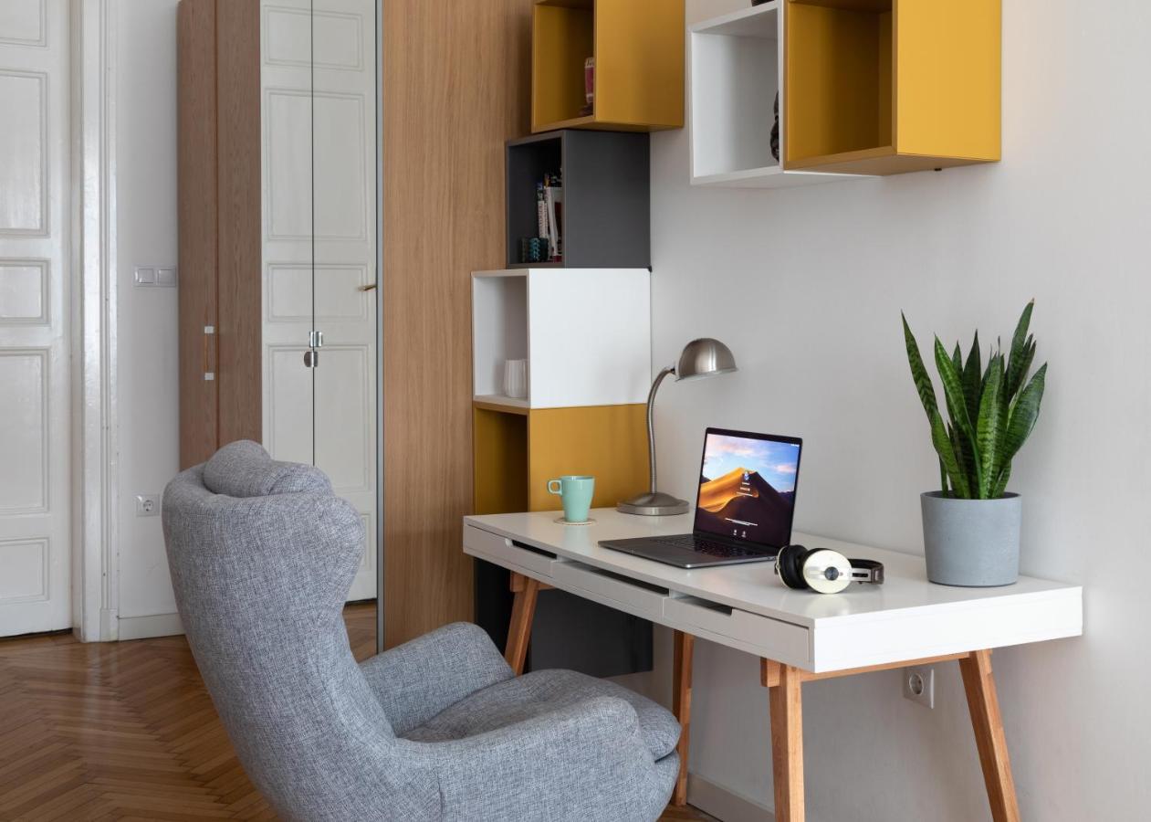 Bright & Spacious Loft With Basilica View Budapest Exteriör bild