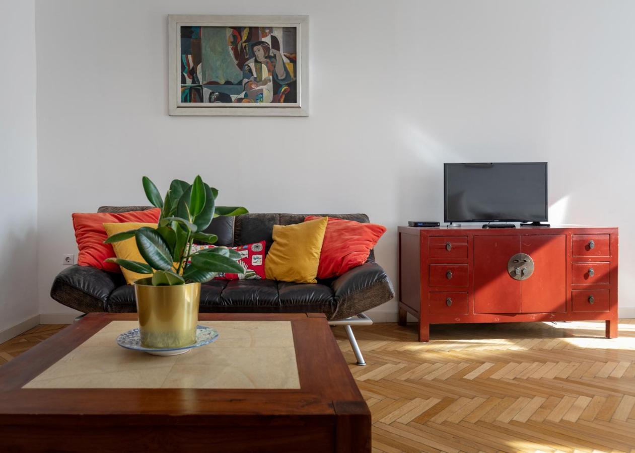 Bright & Spacious Loft With Basilica View Budapest Exteriör bild