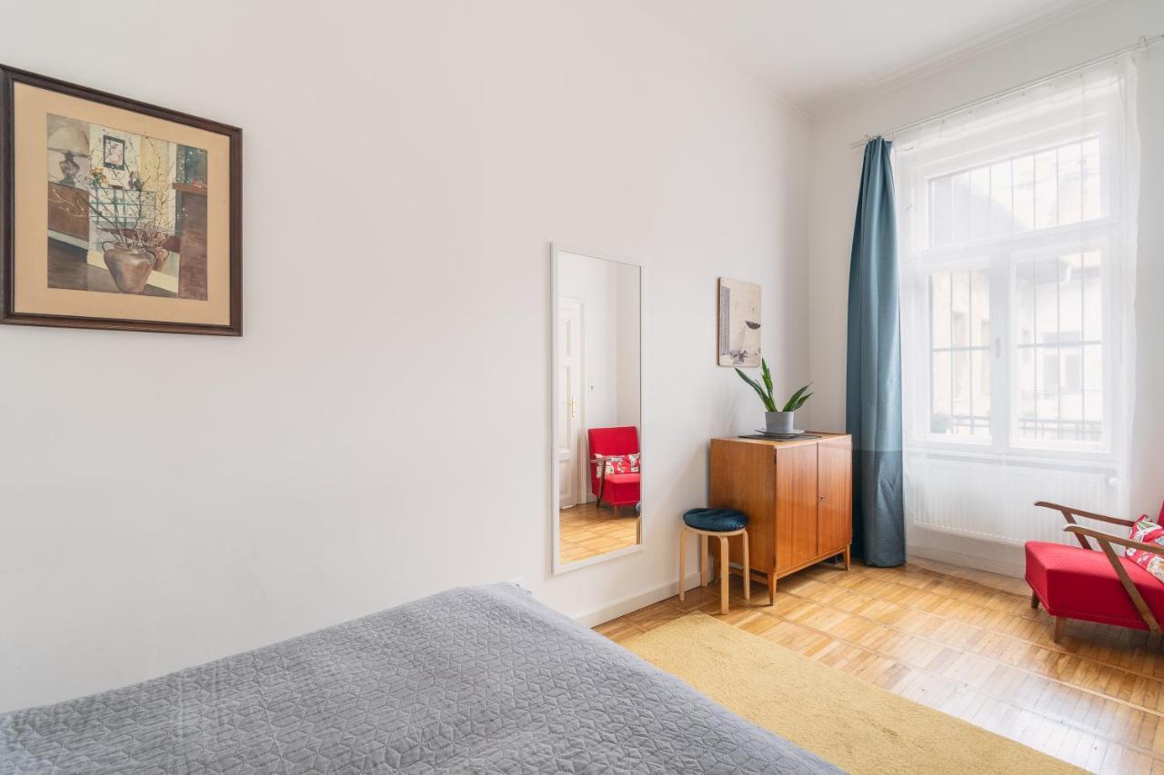 Bright & Spacious Loft With Basilica View Budapest Exteriör bild
