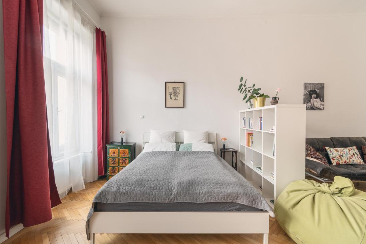 Bright & Spacious Loft With Basilica View Budapest Exteriör bild