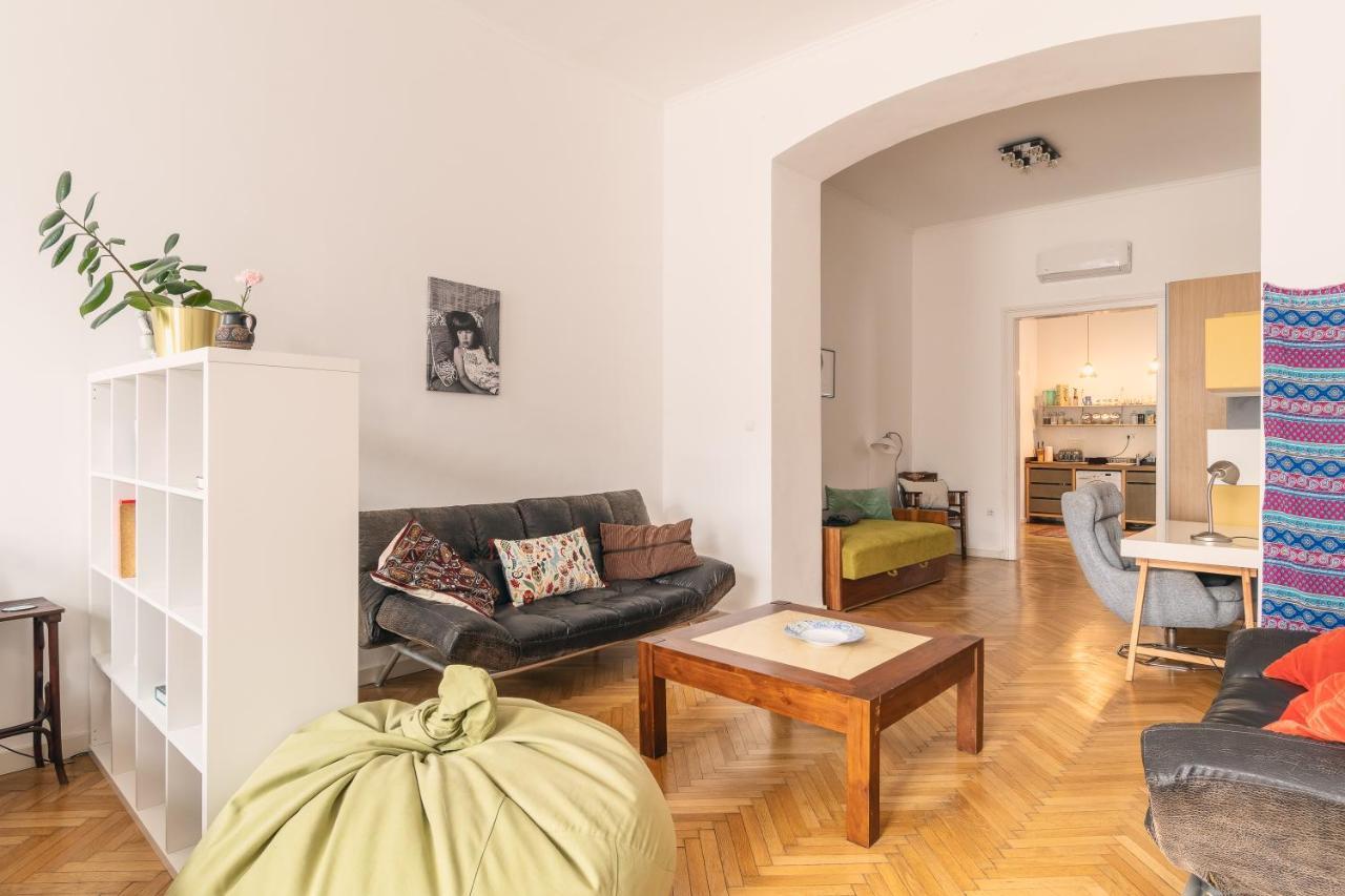Bright & Spacious Loft With Basilica View Budapest Exteriör bild